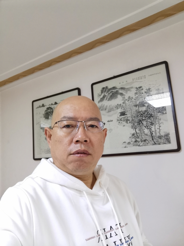 光头博士的第一张照片--河北闪婚服务中心
