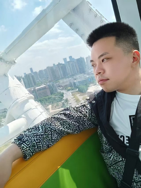 唐山相亲的第一张照片--河北闪婚服务中心